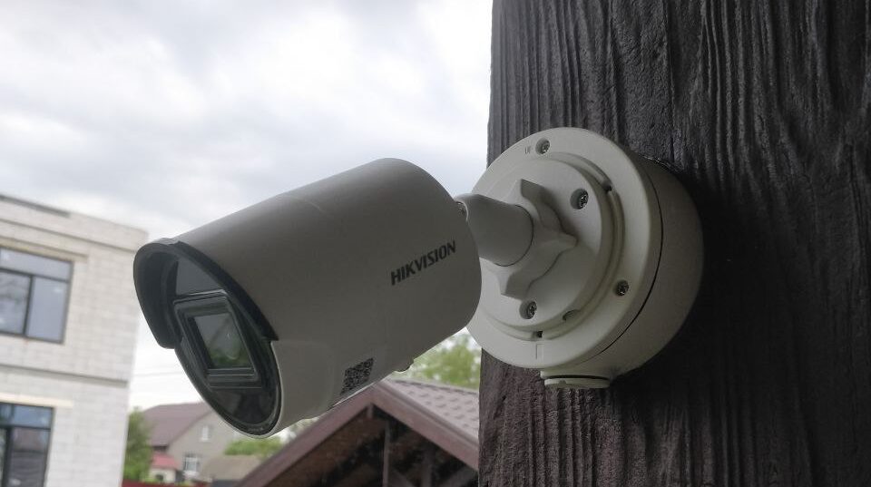 Встановлення вуличної провідної камери Hikvision